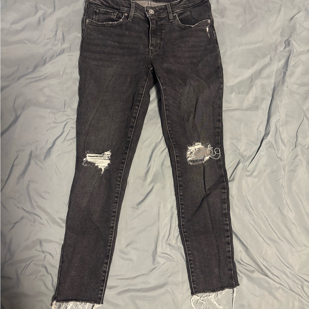 Levi’s 711 Distressed Black Women Jeans